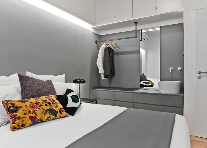 Bag- Boutique Apartment Grey - Hilton Area